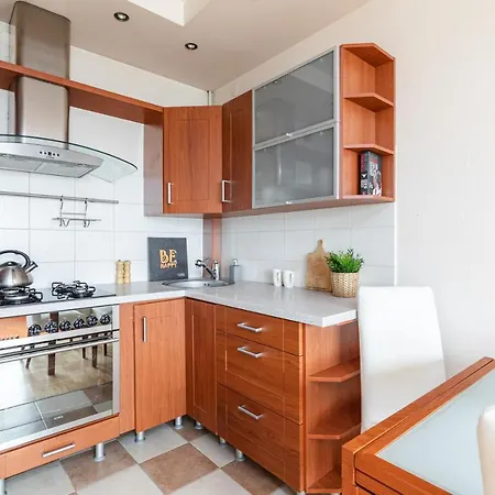 Superapart Dzieci Warszawy 27a *