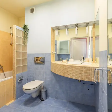 Superapart Dzieci Warszawy 27a - Ursus Komfort * ורשה